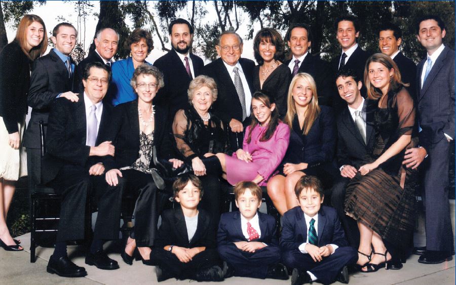 2015_-re-touched-goren-family-photo