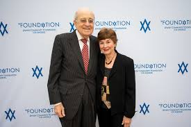 Jewish Community Foundation Donor Arthur Greenberg and Claire Travis